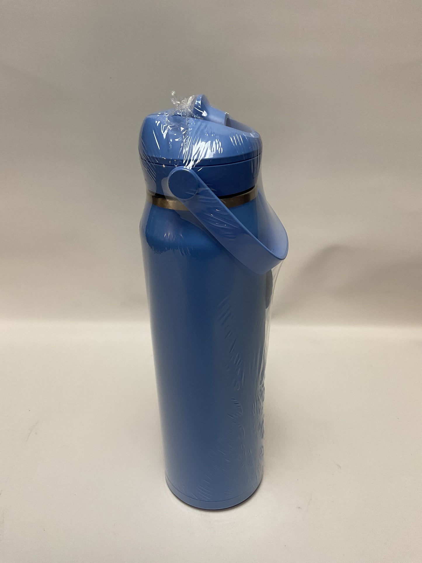 CamelBak Thrive Flip Straw Insulated Stainless Steel Water Bottle Sky Blue, 32oz