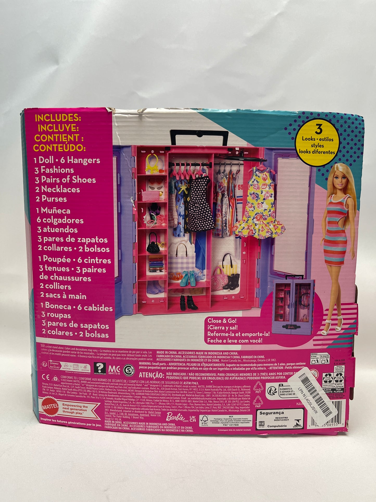 Barbie Fashionistas Closet Playset