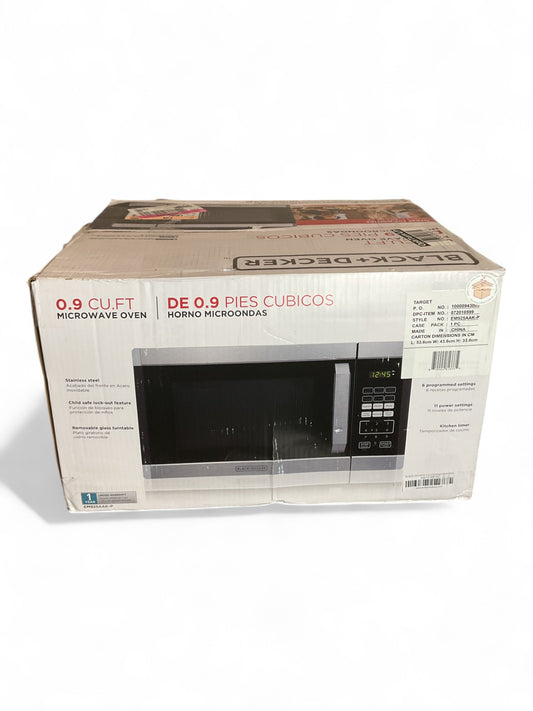 BLACK+DECKER 0.9 cu ft 900W Microwave