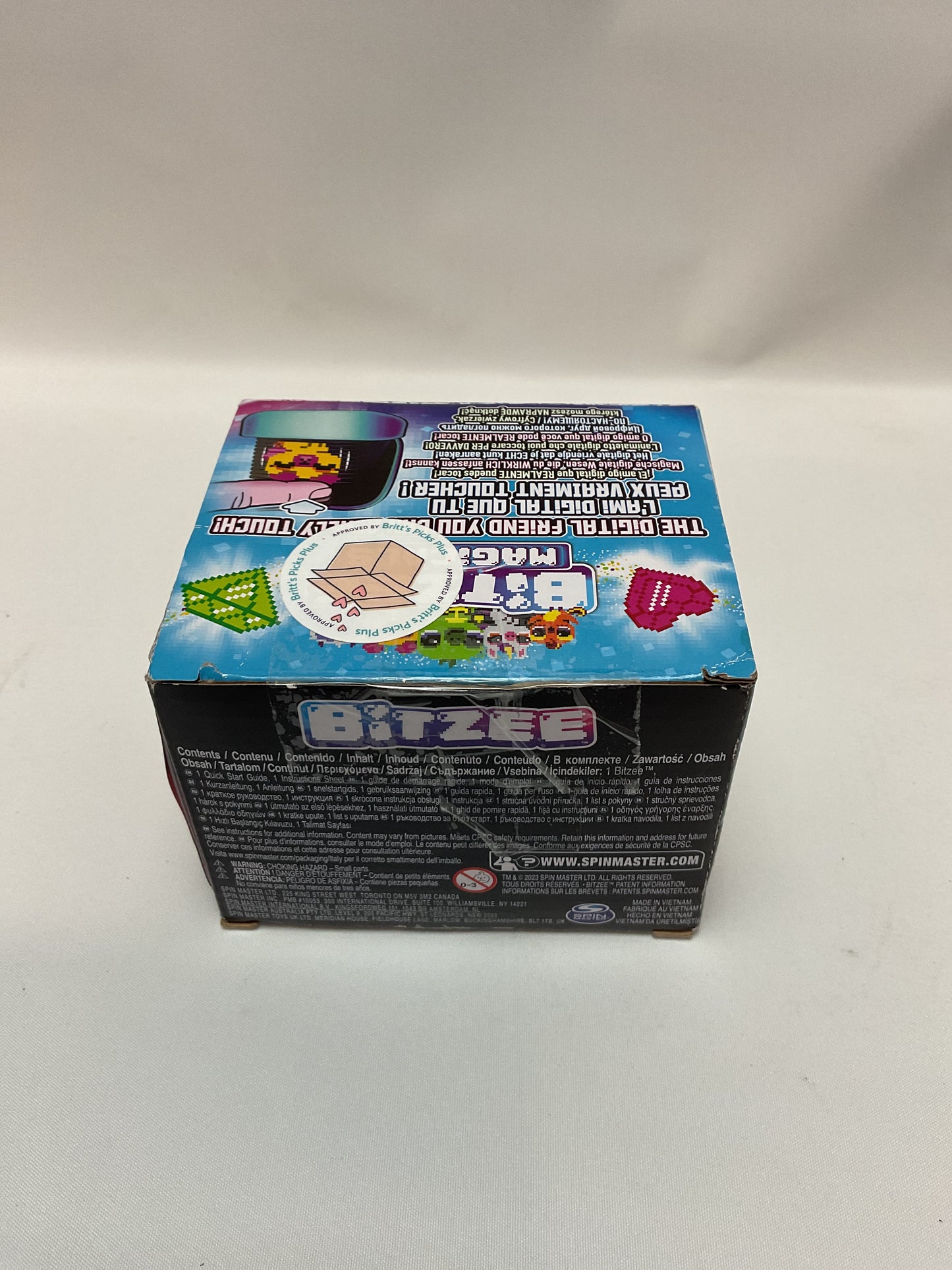 Bitzee, Magicals with 20 Interactive Characters Inside, Reacts to Touch, Digital Pet Kids Toys for Ages 5 and up