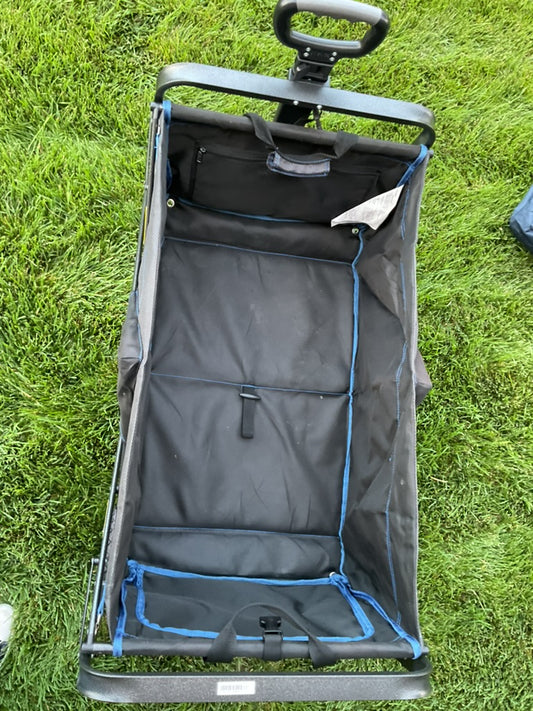 FOLDING WAGON W/BRAKES