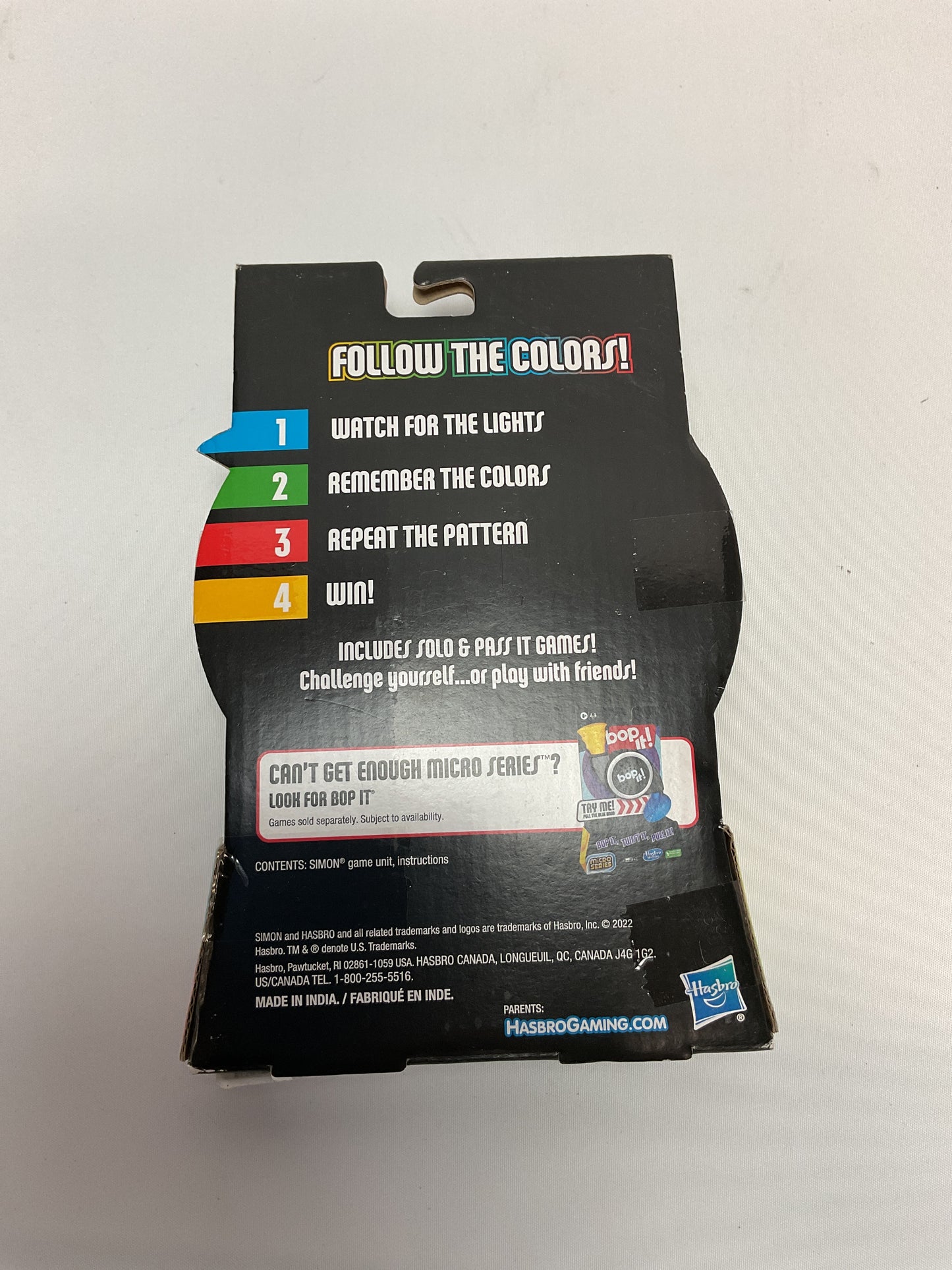 Hasbro Gaming Simon Micro Series Electronic Game for 1 or More Players, Classic Simon Gameplay in a Compact Size, Fun Party Game for Kids Ages 8+