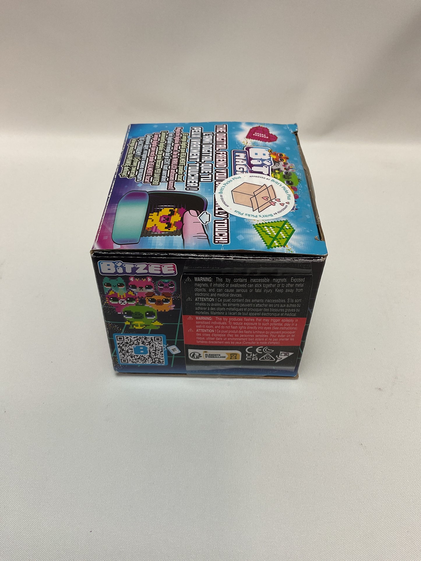 Bitzee, Magicals with 20 Interactive Characters Inside, Reacts to Touch, Digital Pet Kids Toys for Ages 5 and up